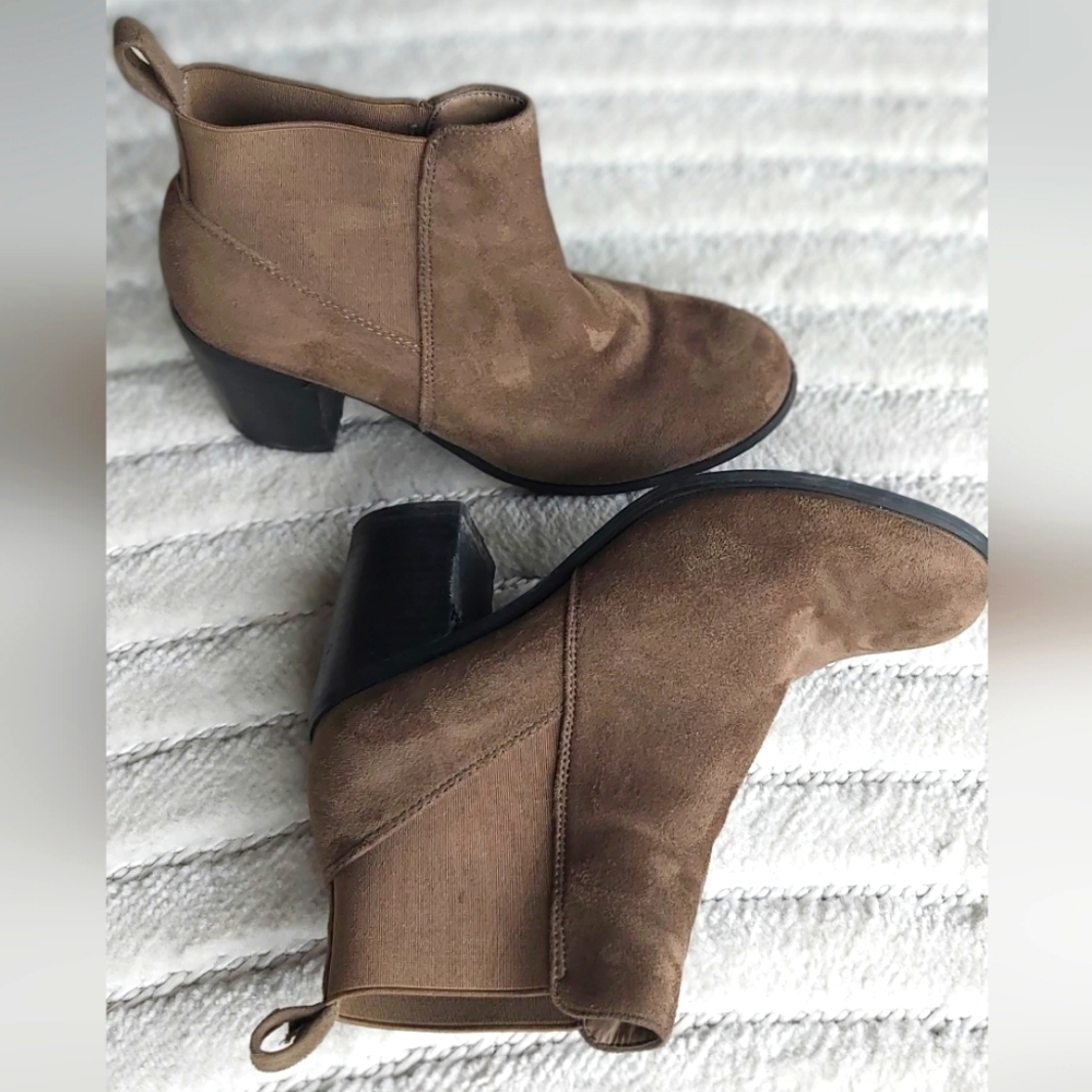 Steve Madden Khaki Ankle Boots Sz 8